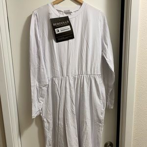 Long sleeve all white dress